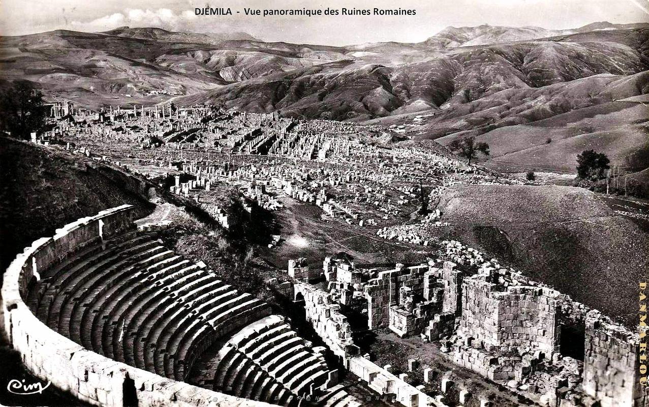Djemila - Vue panoramique des Ruines Romaines.jpg